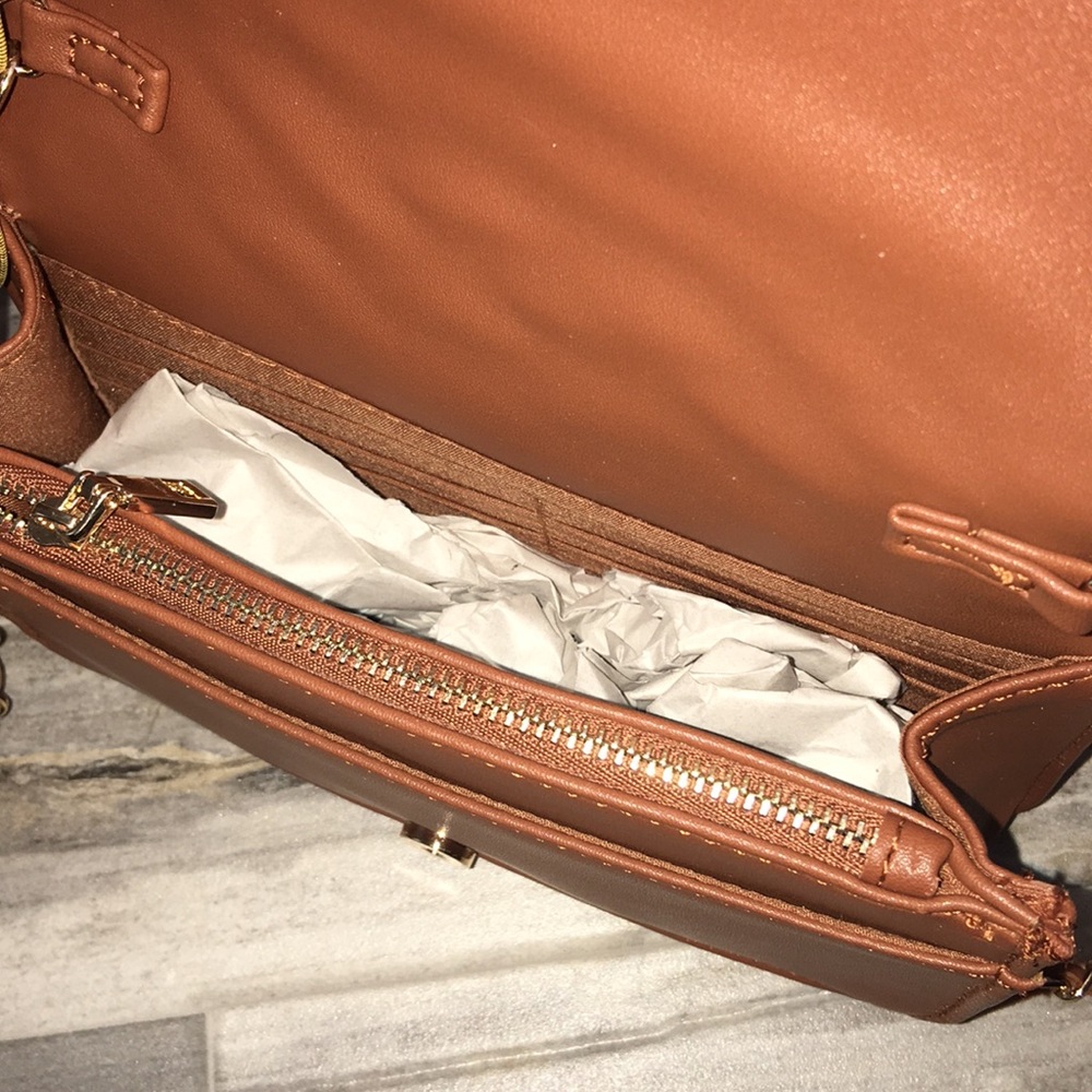 Bebe Sophia Crossbody Bag / Purse Gold Chain - Picture 7 of 8